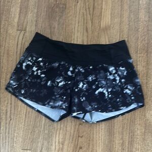 Lululemon Athletica Black and Gray Abstract Athletic Shorts